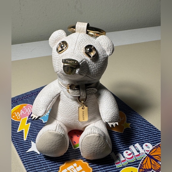NWOT Coach White Signature Print Canvas Bear Bag Charm - Picture 1 of 5
